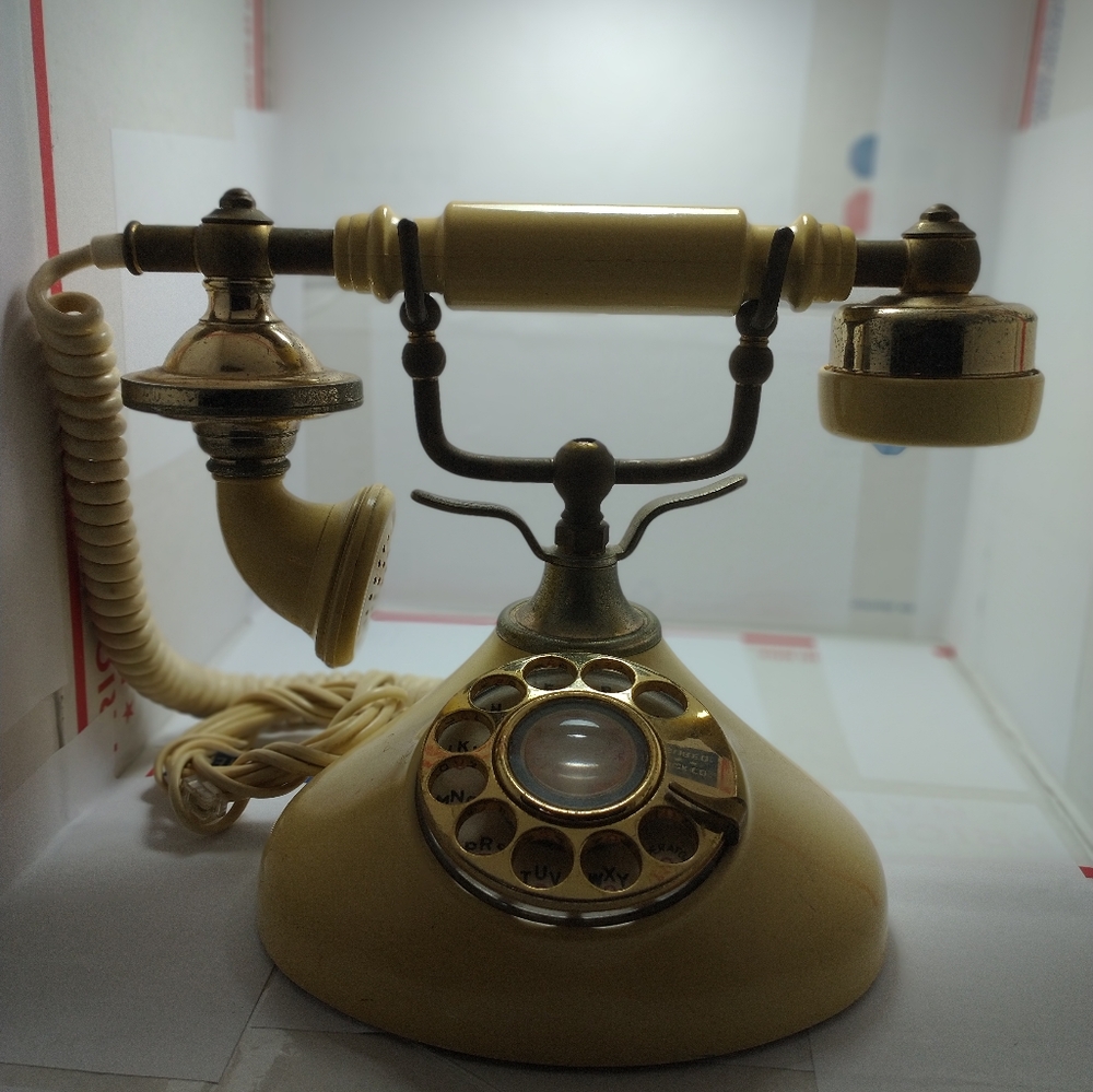 Pillow talk telephone Vintage style